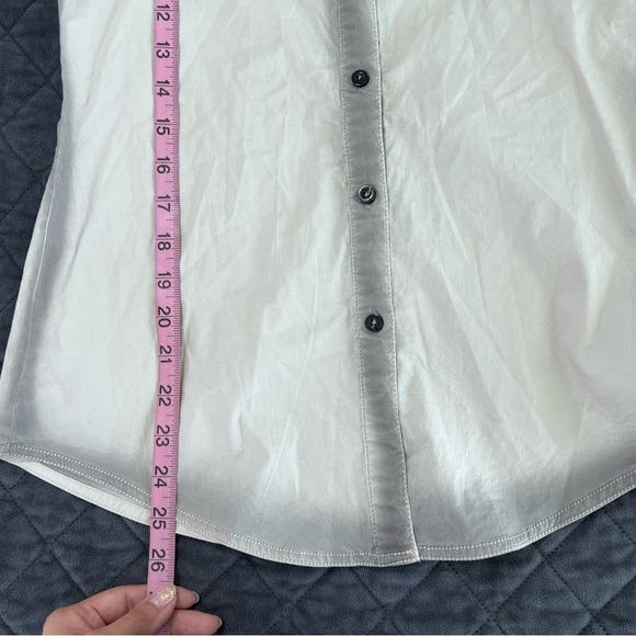 Roar Shirt Womens Small Button Up Embroidered Western Cowgirl Floral Cream Gray - Picture 7 of 8